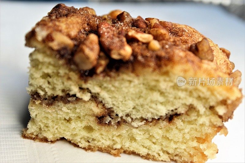 Royalty Free photo - Pure Heaven in a Coffee Cake - Fabulous Food background for Website, Food Blog, and Advertising -现烤早餐糖果- Delicious Coffee Cake on the Breakfast Table - Isolated Close Piece of Breakfast Delicious .版权所有